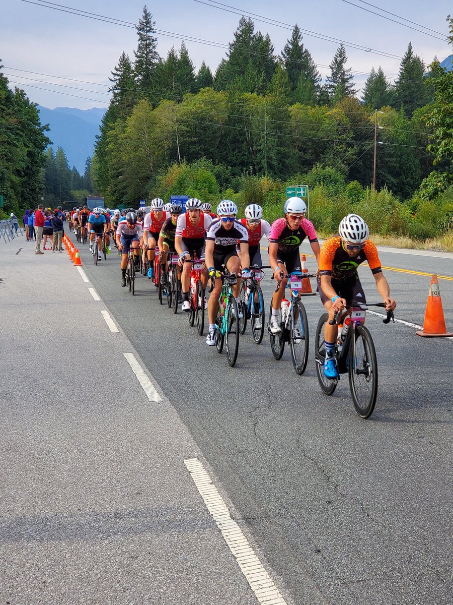 Storey_BC's tweet photo. Lead pack just through Alice Lake. Roughly 35 riders. #rbcgranfondo https://t.co/rDQzWIsaPQ