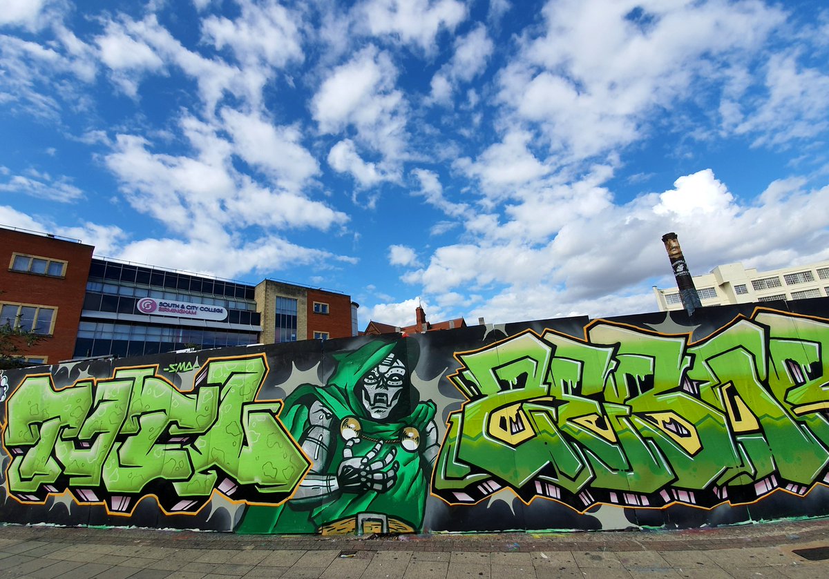 Sarah Harris tweet media