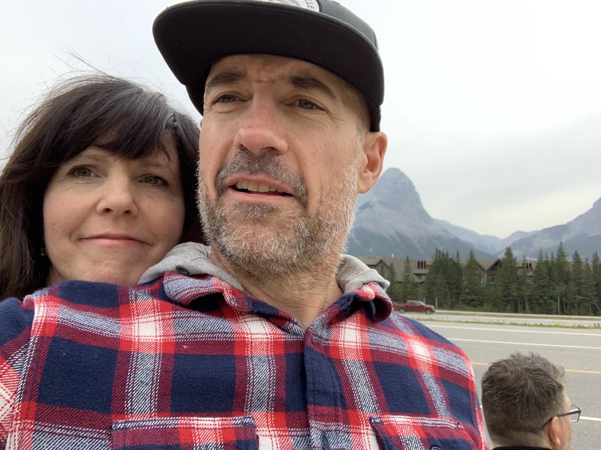 trees999's tweet image. Shit...Does anyone wanna give me s house in Canmore?#forcheap