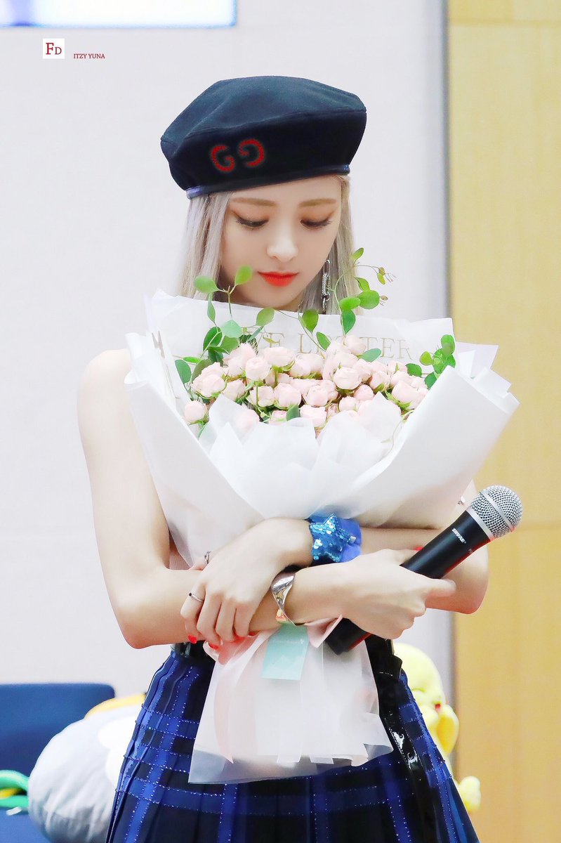 ixrnila's tweet photo. · 💐 › https://t.co/qj3wzmYmIT