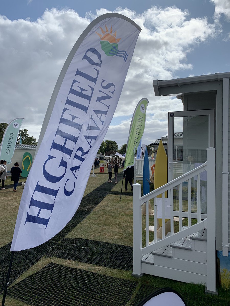 HighfieldCLtd's tweet photo. A busy afternoon on the @Willerbyltd stand at the Lawns Caravan and Holiday Home Expo https://t.co/qeGdBb4aUn