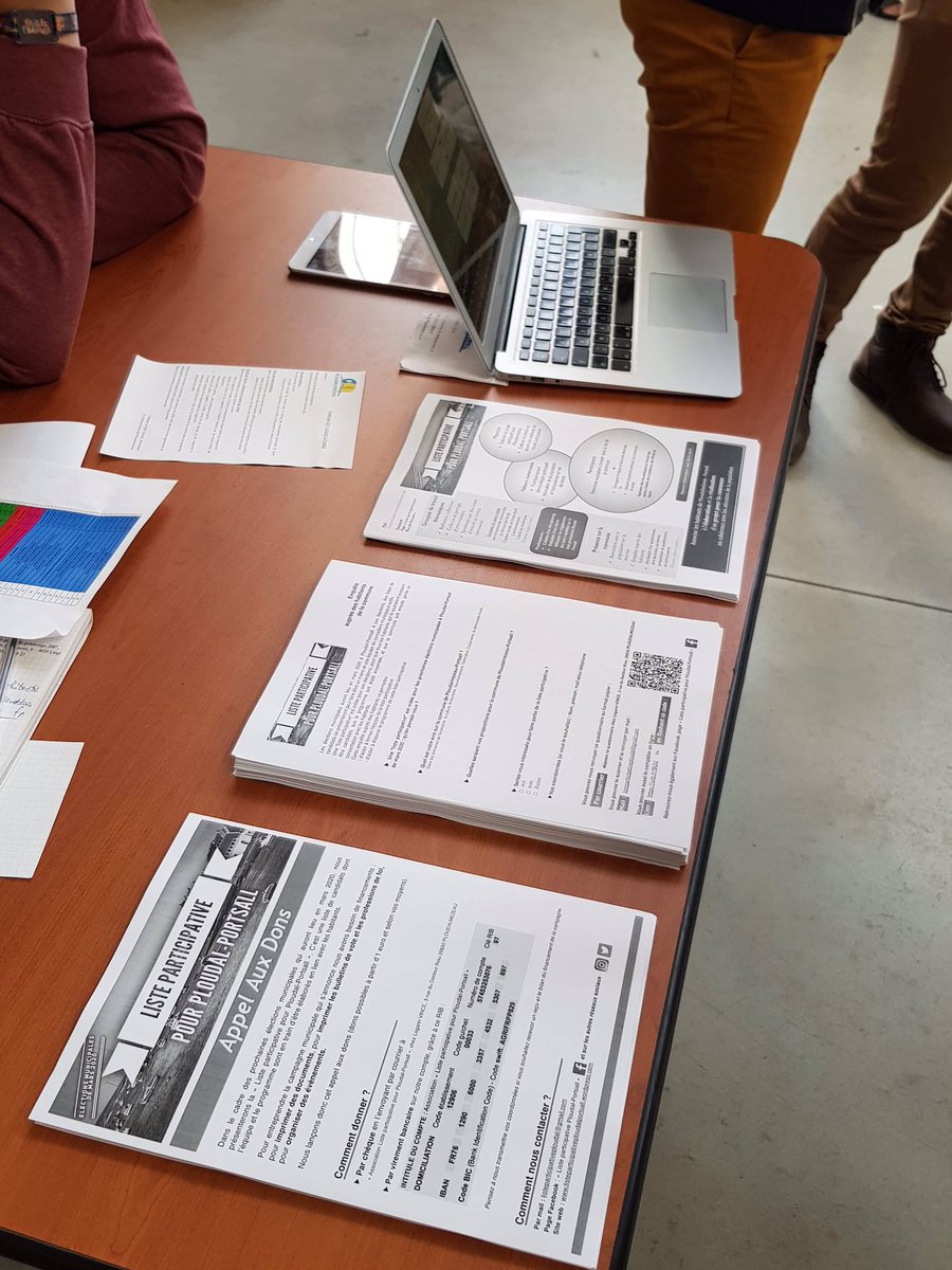 ListPartPloudal's tweet photo. Ce matin sur le stand de la liste participative au
#forumdesassociations à #Ploudalmézeau.
#Municipales2020 https://t.co/SF7eaNUhLE