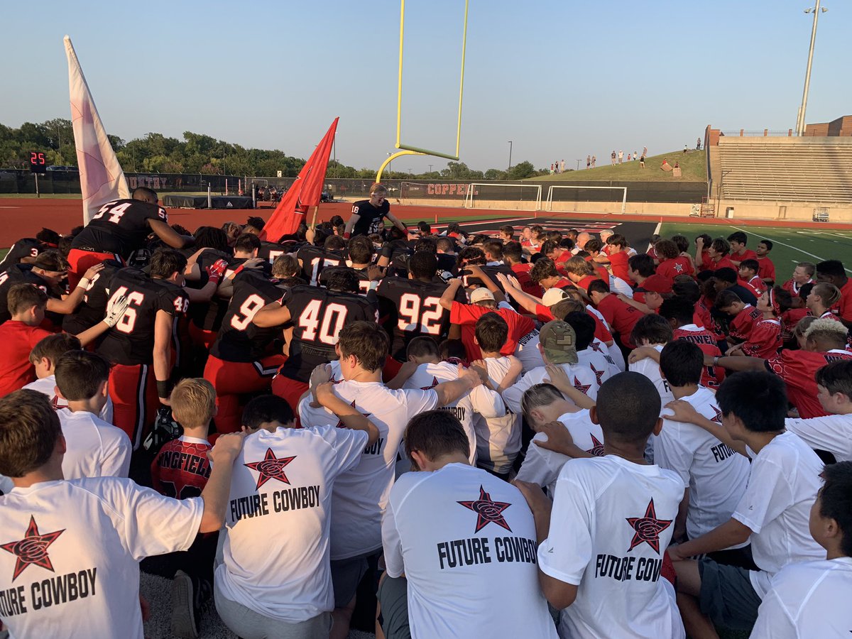 stewart318's tweet image. Love This!! Future @coppellfootball Cowboys (youth football and middle school football) joining in the team pregame prayer led by @10ryanwalker10 last night!