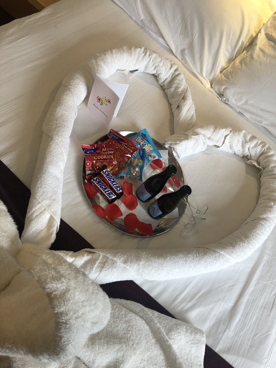 #piwow #wedding #little #SomethingGood <a href="/vbzsmith/">Zoe Smith</a> <a href="/PiFossePark/">LeicesterFosseParkPI</a> <a href="/NicholeEastman/">Nichole Eastman</a>