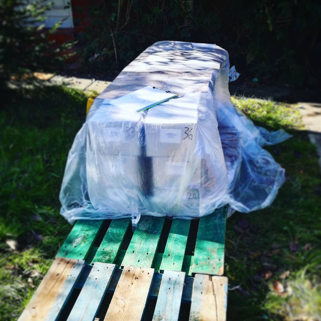 PAShanky's tweet photo. ☀️A sunny day means there's 15,000 DMs delivered to be sorted and delivered to thousands of voters!
✉️The Life of an Agent is a good one, filled with admin.
#GeneralElectionReady #VoteLabour #WiddenPallets https://t.co/xEU8VIgmyE