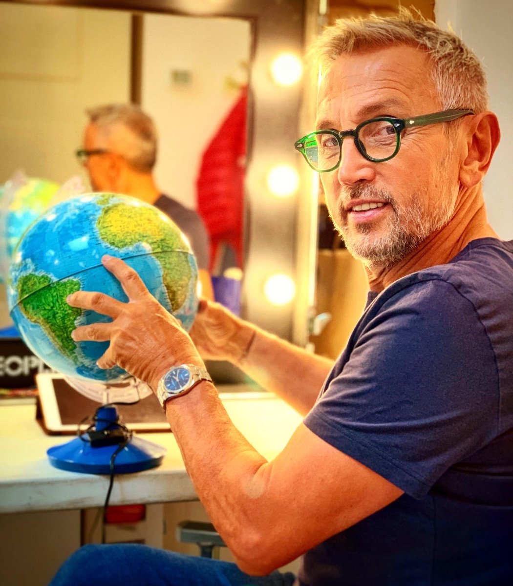 barbierichef's tweet photo. Quasi quasi... parto! Il problema per dove. Consigli? 😝 #pausapranzo #shooting #viaggiare #4hotel #philosophy #barbierichef #mondo #sole #ilmiolavoro #soloconvoi https://t.co/ZsxFDUUq65