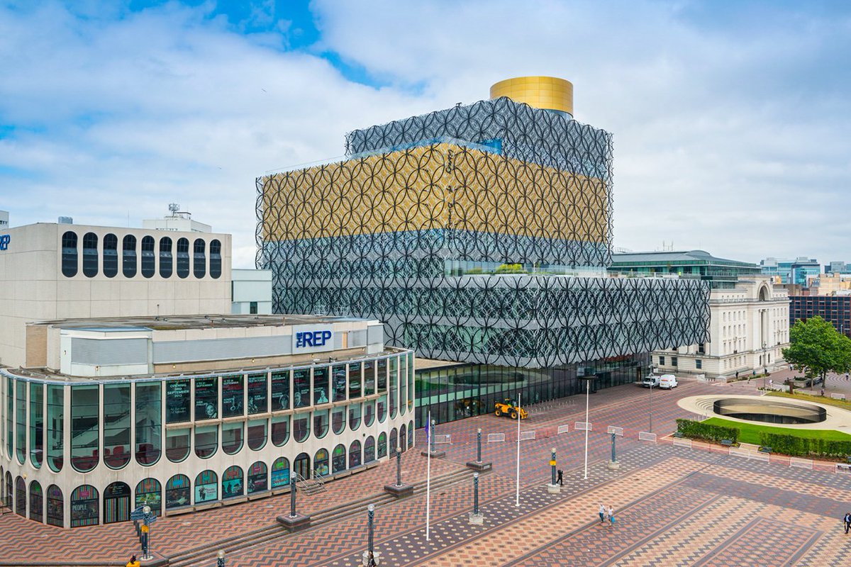 Aspiration_Ltd's tweet photo. #GetSetForSuccess! Come and join us at Birmingham Library on the 8th October to learn more about how our Traineeship programmes can help you get into a dream job!

#ASPIRE #Traineeships https://t.co/0keZ8RPSka