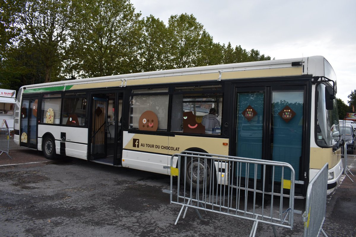 SET_fourmies's tweet photo. Un bus, du chocolat…
Venez découvrir ou re-découvrir le chocolat pour les petits et les grands. 
 #SETfourmies https://t.co/PnTCZ9IN2D https://t.co/4BZQNlSYZL