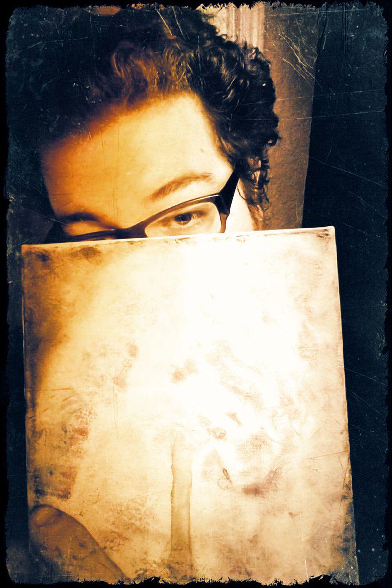 ChandlerEstes's tweet photo. I paint to stay inspired. 

What do you do to stay creative? 
.
.
#painter #hobbypainter #producer #painting #beats #musicproduction #musician https://t.co/UdvlPOjowY