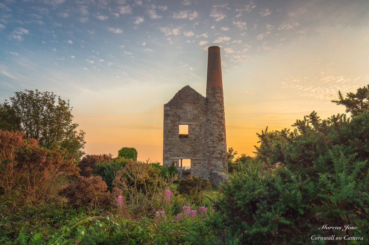 Sunset view of the 32” Stamps Engine House at Wheal Peevor near Redruth. 
#kernow #cornwall #uk #nikon #nisifilters #cornishmining #photography #art #sunset #clouds #sky #colour #summer #abandoned #building #history #heritage #enginehouse #landscapephotography #cornishlandscape