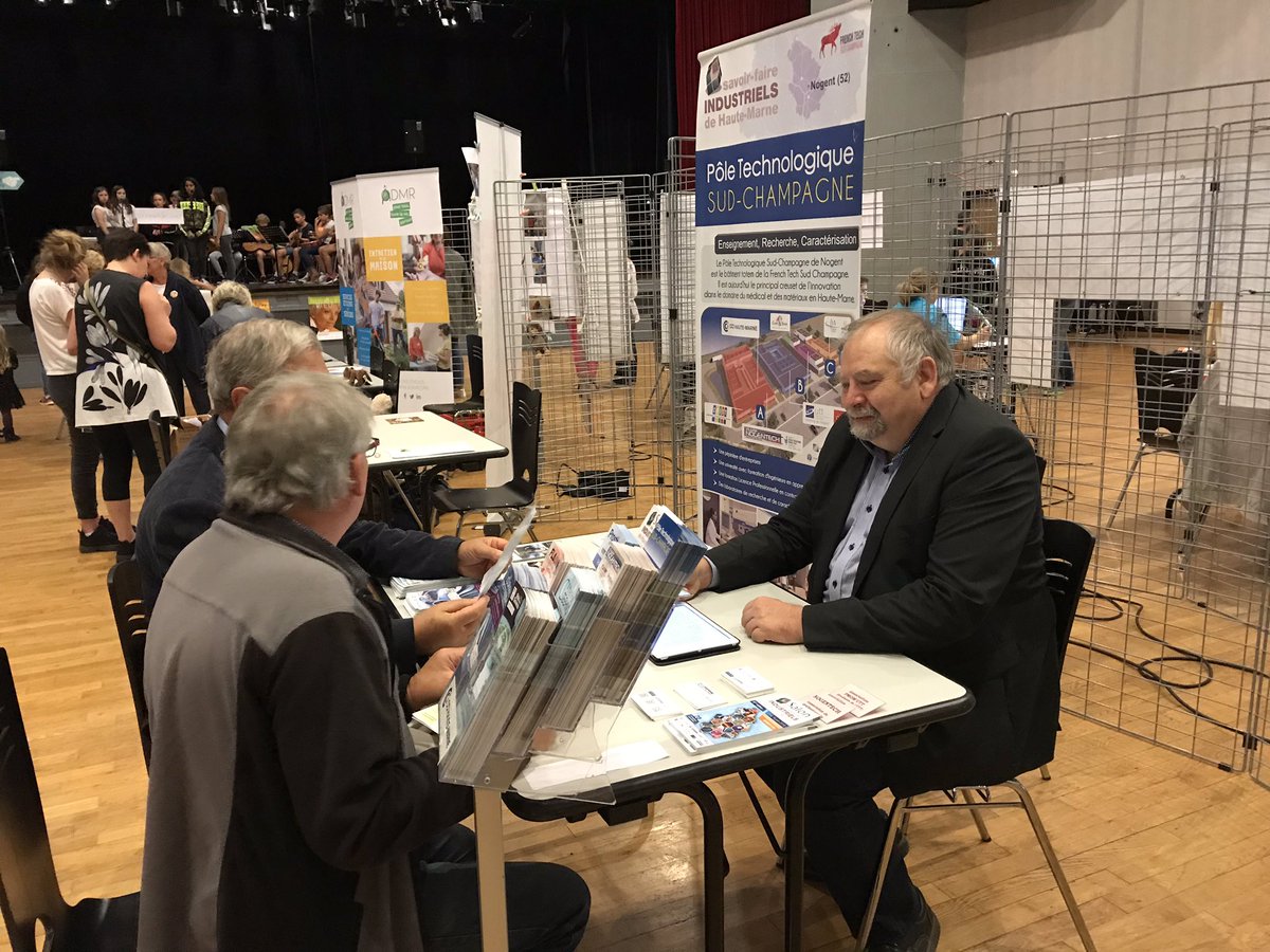 poleTechno52's tweet photo. Samedi 07 septembre 2019 Le pôle technologique @poleTechno52 , et des composantes @AnteUTTNogent52 @CRITT_MDTS @CNogentech , est présent au forum des associations à Nogent en Haute-Marne, pour renseigner les habitants sur les Prochaines manifestations #Cinetech https://t.co/GeYGWmMKiS