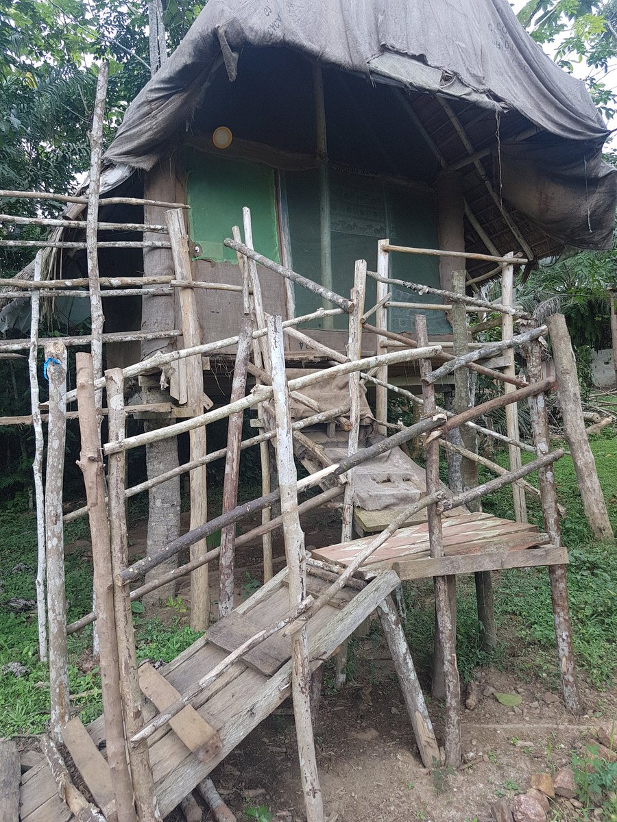 dosso_isaac's tweet photo. #Dépaysement #tourisme #cotedivoire #domainebini @FREQUENCE2_CIV #teambuilding https://t.co/yKTxZNc0Ix