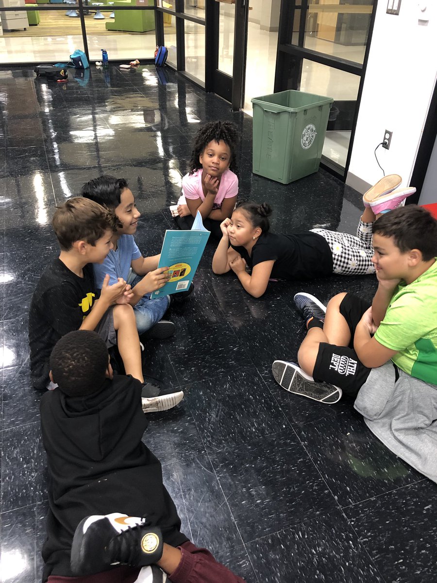 DramaQueenMIT's tweet photo. 3rd grade reading aloud different folktales to later create into pantomime scenes! https://t.co/PaBSCEUIYh