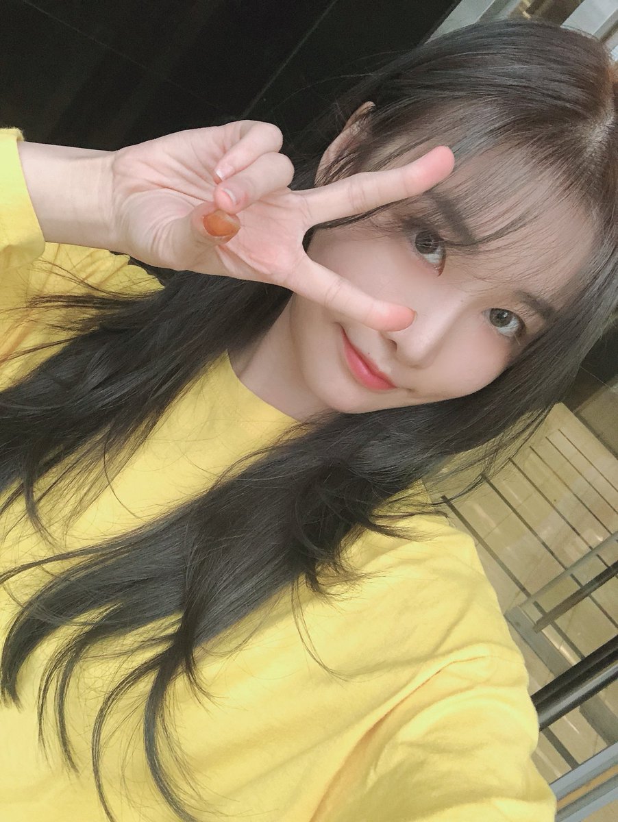 FlasheJp's tweet photo. #イェリン
皆さん！日本も韓国も台風のせいで大変ですねㅠㅜ皆さん運転気をつけてください!道を歩くとき、車に気をつけてくださいね😢
#FLASHE #フラッシュ #PEDORA #kpop #アイドル https://t.co/9BvzH8uEjB