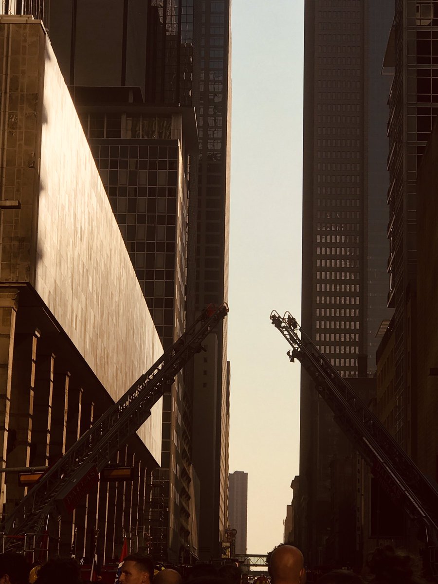 KevinWi83154414's tweet image. It’s time to climb for FDNY FF John Chipura engine 219. And every first responders that made the ultimate sacrifice on 9/11. #dallasstairclimb #forgettingisnotanoption #neverforget #343