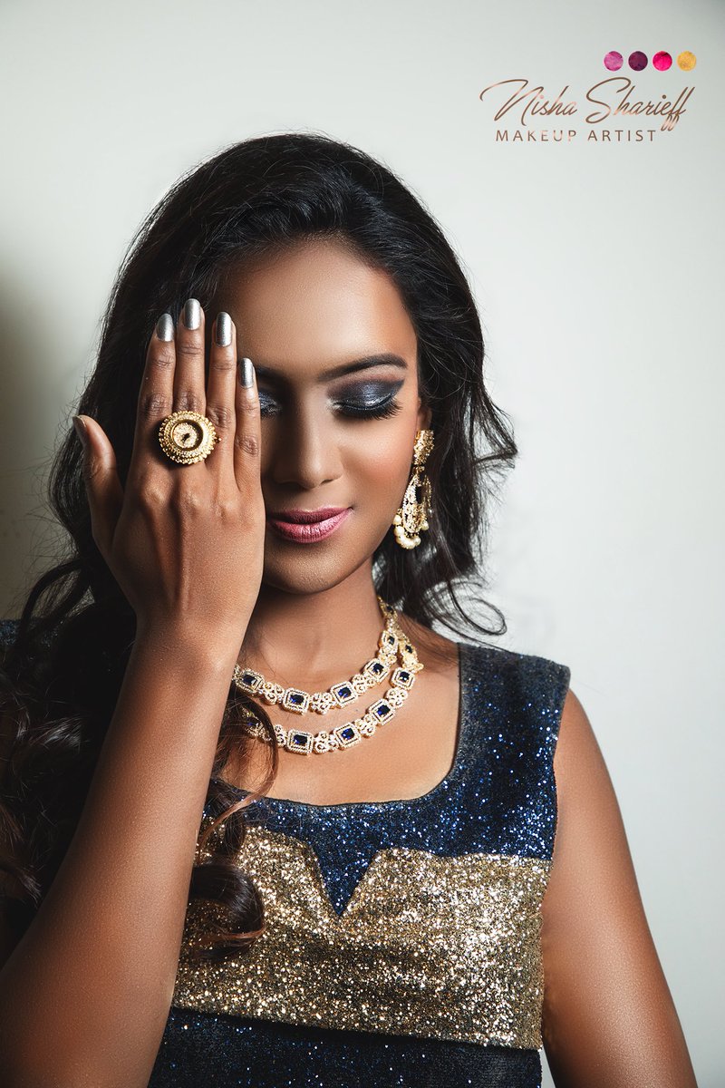 NishaSharieff88's tweet photo. My PRINCESS BRIDES
Makeup: @nishasharieff 
For Bridal Makeup Bookings Plz call/ whatsapp 7550018386
 #biggboss3tamil #bridalmakeupartistchennai #outfit #blogger #youtuber #bridalmakeup #celebritymakeupartist #bride #smokeyeyes #smokeyeyemakeup #chennaimua #nishasharieff https://t.co/K2gcJOeWAM
