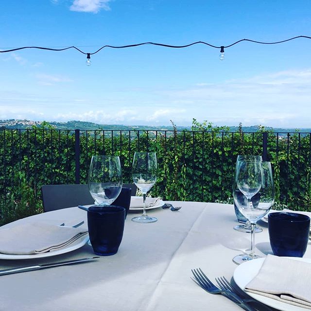 Way2events's tweet image. Our clients lunch stop with a beautiful view. Piedmont you never dissapoint as a incentive destination 🤩!!! #piedmont #incentive #weloveourclients #italy #work #way2events