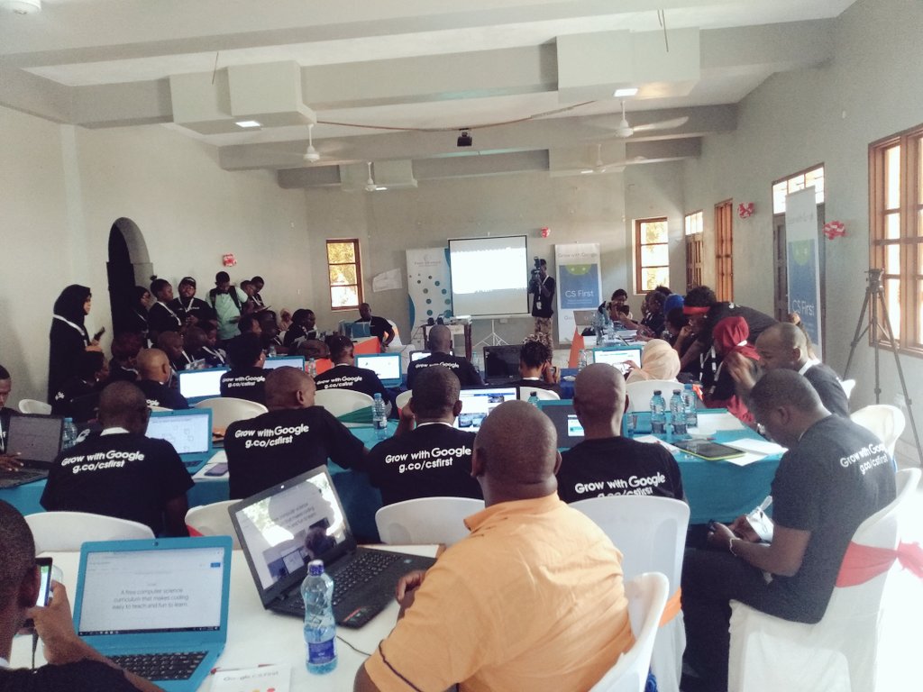 JulianaAchieng5's tweet photo. Participating in Google CS First
#growwithgoogle https://t.co/0mz48EStEL