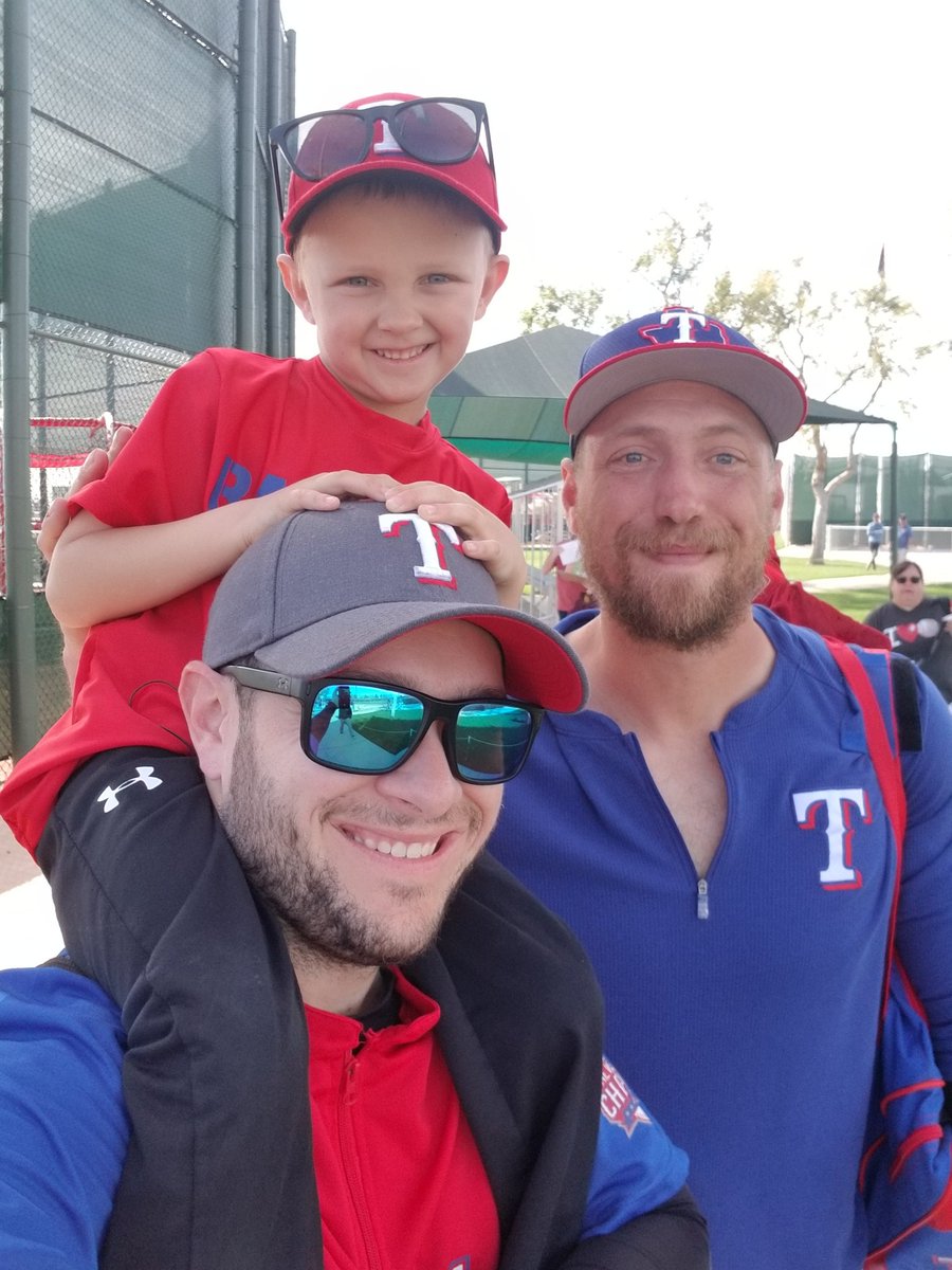 willingham_mark's tweet image. Just watched the #PenceMethod. Amazing to see the passion and desire to be better and the love for the game. @hunterpence , I&apos;m extremely impressed and proud of you man. @LetsGetLexi , what an amazing supporter you are. Love that you both are part of #myRangers . #TogetherWe