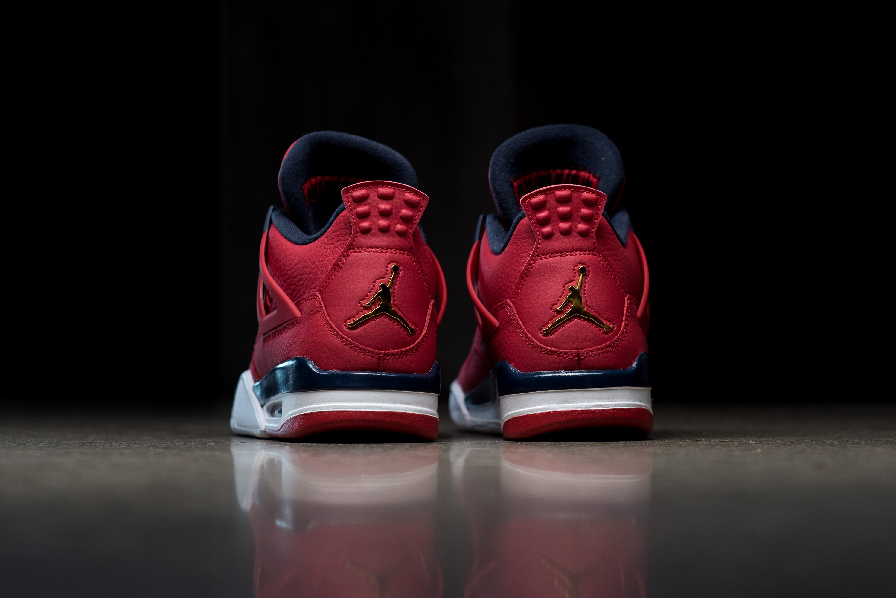 Jordan 4 retro store se fiba