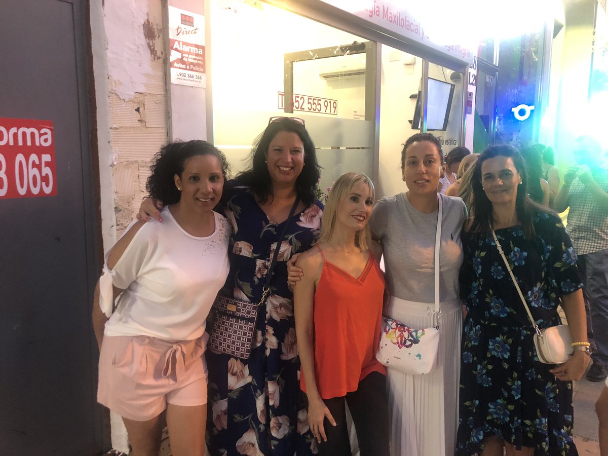margonzalvez's tweet photo. Y aquí alguna selección de fotos

Que como siempre digo, me centré más en #disfrutar que en #posturear, así que la selección de fotos, pequeña... https://t.co/yNSKtlrppX