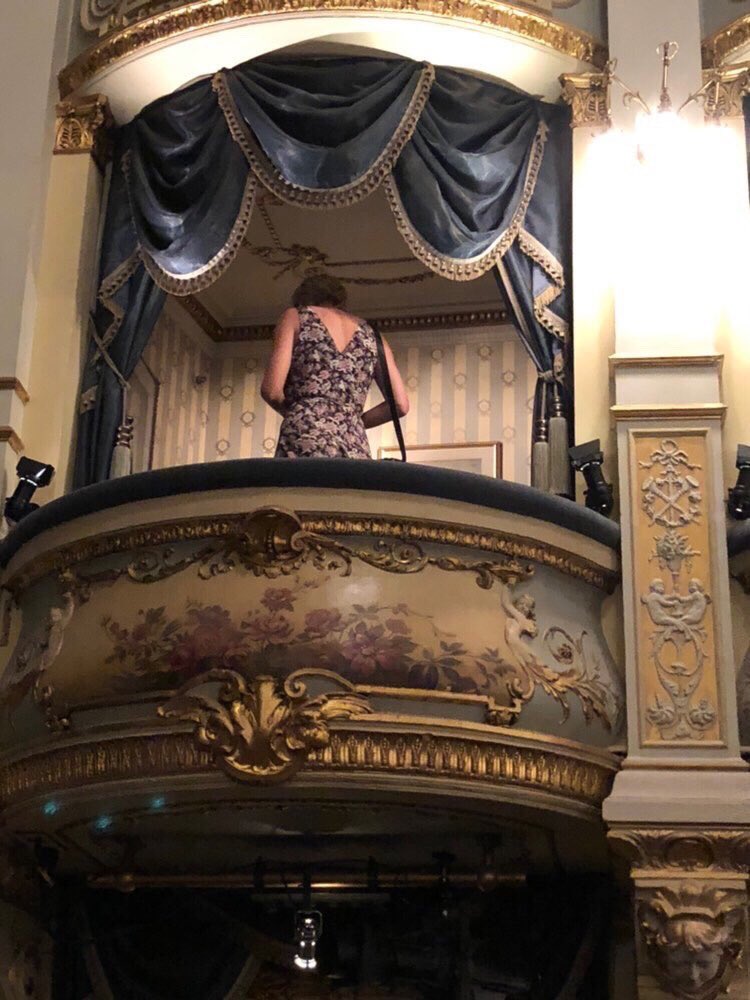 TSwiftNZ's tweet photo. 📷 | Taylor watching ‘Fleabag’ at the Wyndham Theater in West End London tonight (via gileshutchings on Insta) https://t.co/xOHJfET6h7