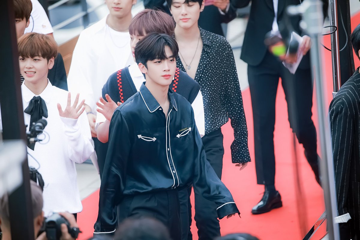 190906 위케이팝
HD/ 2P
🚶🚶
#X1 #엑스원 #김요한 #요한 #KIMYOHAN