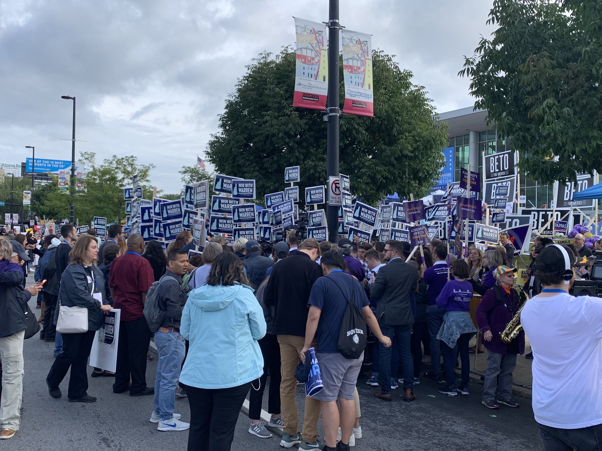 ED3iRtQWwAcGjik?format=jpg&name=large