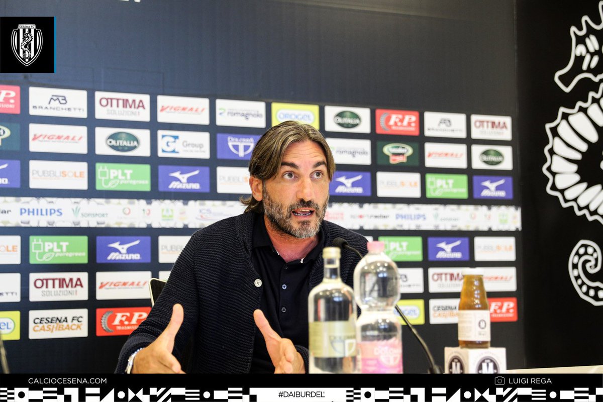 calciocesenafc's tweet image. 🗣️“Come si lavora dopo due sconfitte? Si lavora di più”
🎙️ Il tecnico #Modesto in conferenza stampa pre #VVECES
calciocesena.com/it/news/modest…
