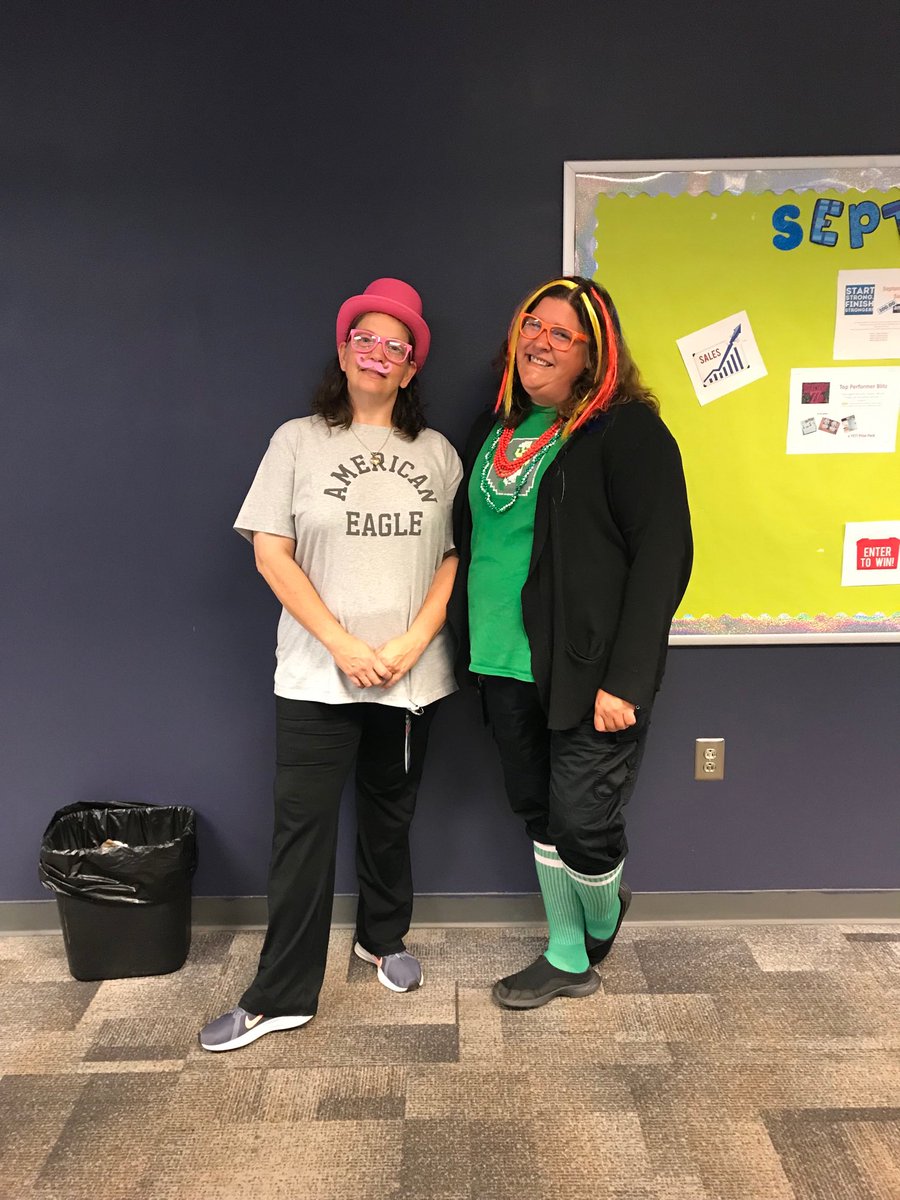 Fun Saturday here at At&amp;T! #ishouldgetrealhighlights #theythinktheybroketheirmanager