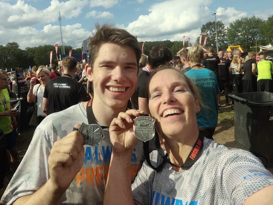 nvorderman's tweet photo. Zondag liep ik de 12km van de Strongmanrun, met team #Flexpower, met m'n zoon (Snelle Jelle is z'n bijnaam) die mij mocht meeslepen. Of het zwaar was? eh... https://t.co/Ge2nx8fNOL https://t.co/ZoPAxeNyBq