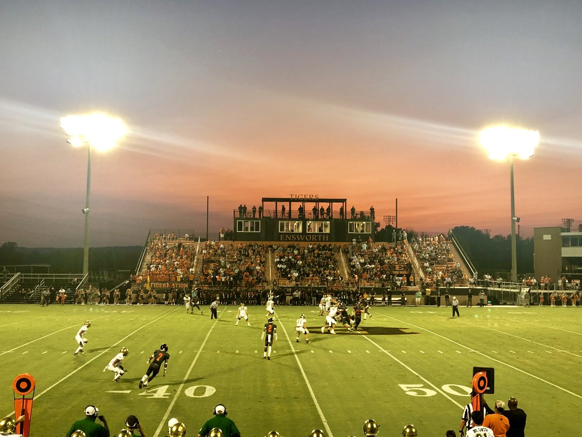 kchs_boosters's tweet image. How about that Ensworth sunset last KNIGHT? #HadToBeThere