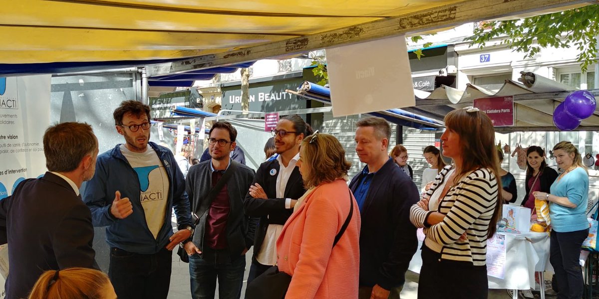 <a href="/VIACTI/">VIACTI</a> au Forum des Associations de <a href="/Paris/">Paris</a> 12ème.
#Merci à Toutes et Tous 🙂 <a href="/Mairie12Paris/">Mairie du 12e</a> <a href="/Baratti_Elbaz/">C Baratti-Elbaz</a> <a href="/egregoire/">Emmanuel Grégoire</a> <a href="/RichardBouigue/">Richard Bouigue</a> 
<a href="/PKOMITES/">Penelope Komites-Valadares🎗#🟦</a> @FadilaTaieb <a href="/MaisonAssos12/">MVAC12</a> #KiosqueCitoyenParis12
 #projets  #sports #santé #handicap #ensemble #solidarité #rentrée