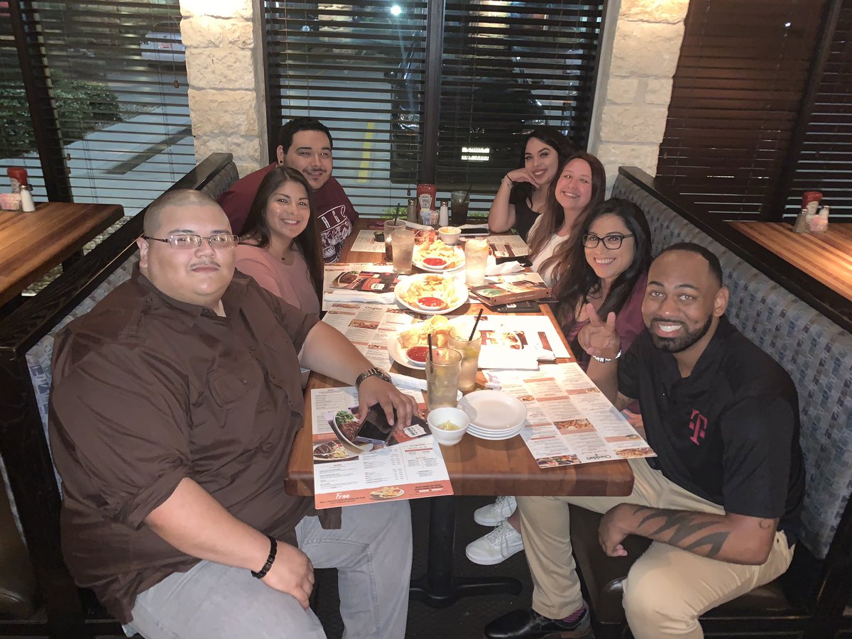 Dinner with my Corpus team was amazing ❤️ Hard work pays off! Now off to treat my other doors! <a href="/QDIwireless/">Quality Distributors</a> #QDI #SOUTHTEXAS #AREYOUWITHUS?
