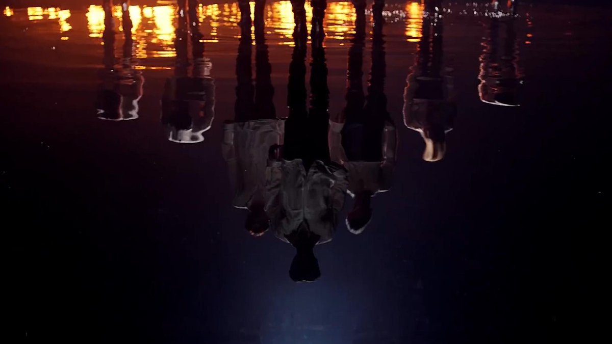 Water reflection version ~ We can only see WonMinKi's silhouettes and the rest are just amoeba blobs 