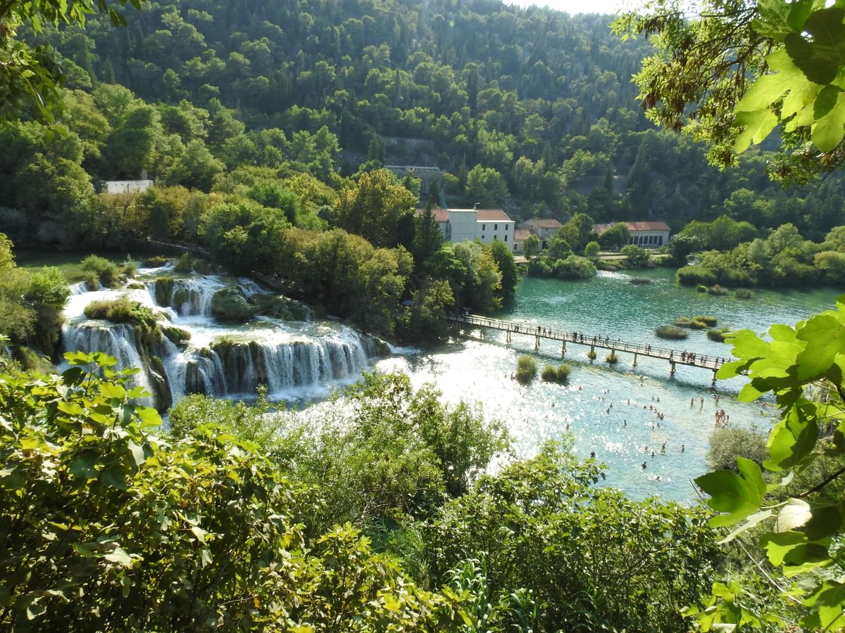 Arkaitzz17's tweet photo. La costa croata impresionante, #Hvar #plitvicka #siempreconmiglorioso https://t.co/r3eKi55CZe