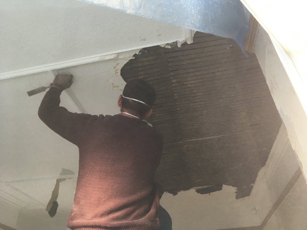 Full ceilling removed re boarded skimmed with decorative plasterwork restoration #southyorksbiz #Sheffieldissuper #restoration
#plastermouldings