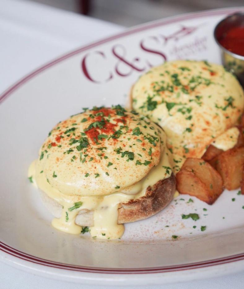 chowder_house's tweet image. Helloooo Saturday and helloooo brunch 😍 📸: @eatingthroughatlanta