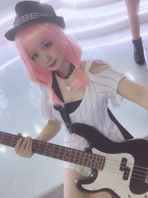 Twitterのコスプレ画像16