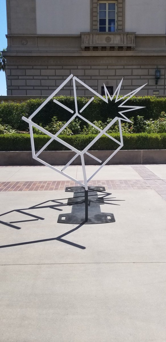 cppgamedev's tweet image. Exploring the artists at the giant artist alley that is @LightBoxExpo