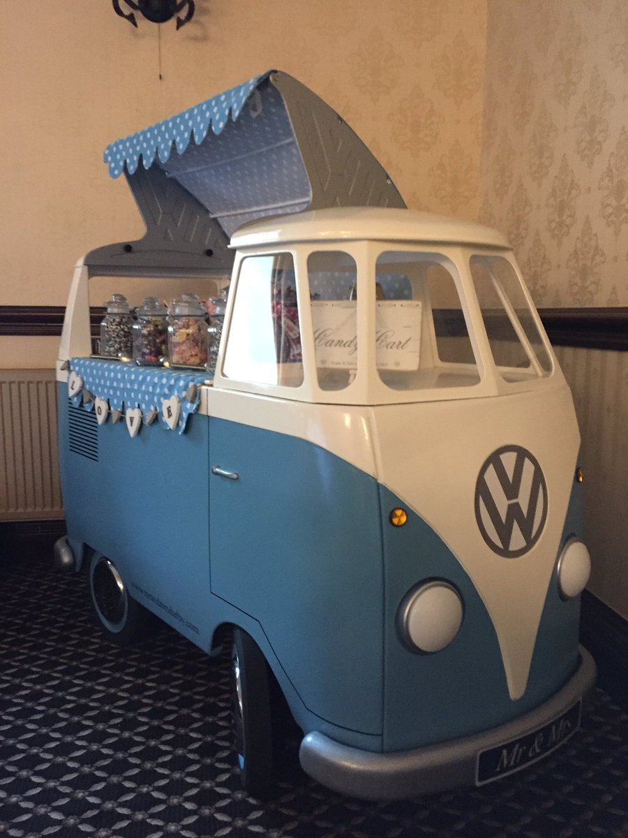 Birthday celebrations are happening at the fabulous <a href="/Oaklands_Hall/">Oaklands Hall, Hyde</a> Happy Birthday, enjoy the party! #birthday #uksmallbiz #sweetcart #VW