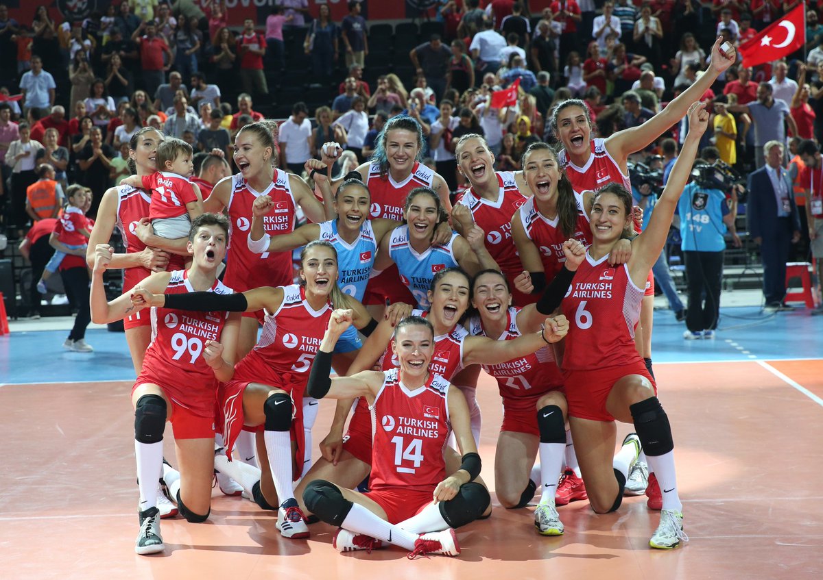 2019 Kadınlar Avrupa Voleybol Şampiyonası’nda Polonya’yı mağlup ederek finale yükselmeyi başaran A Milli Kadın Voleybol Takımımızı kutluyoruz...
Başarılarının Devamını Bekliyoruz

#FileninSultanları