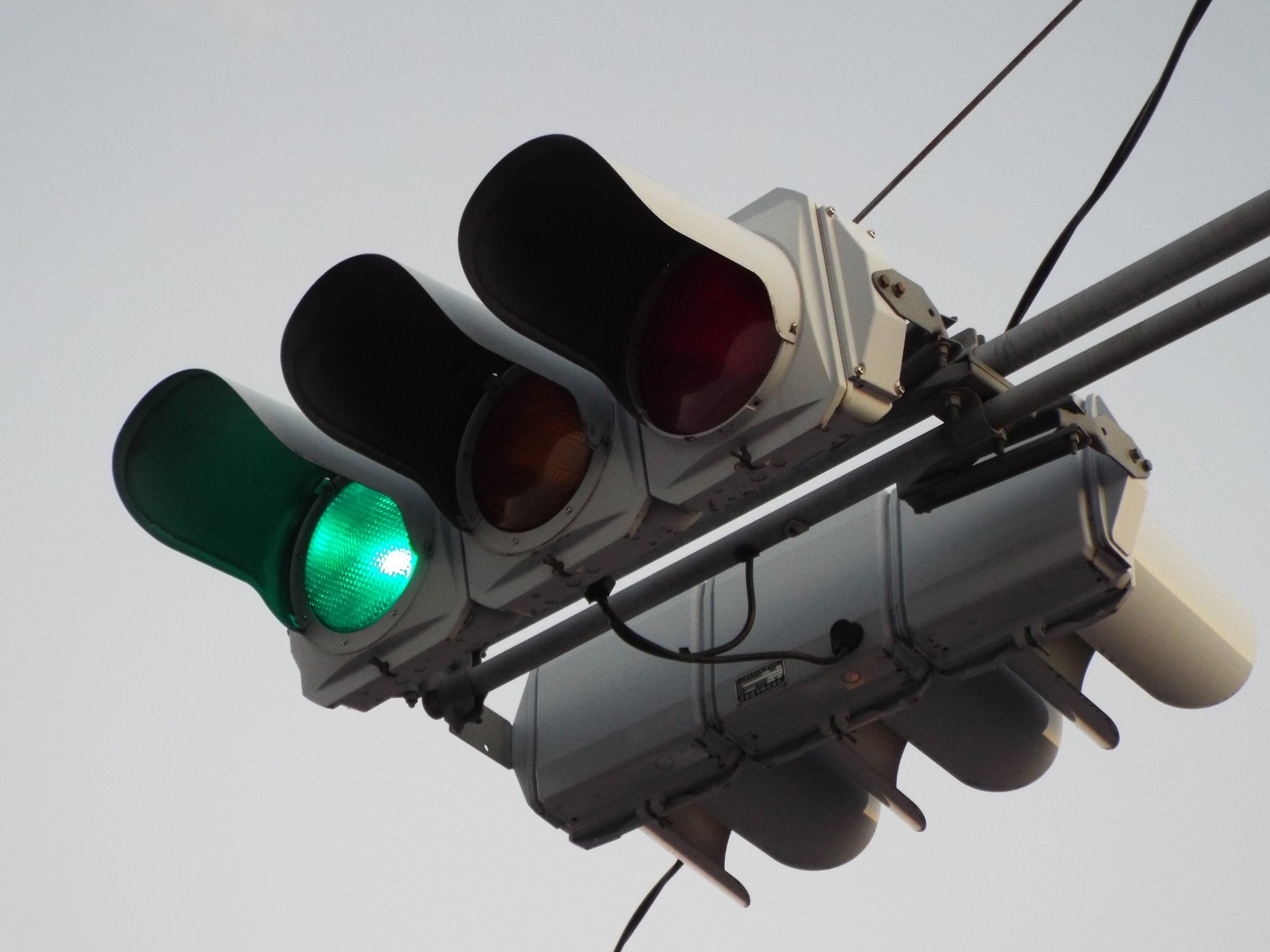 信号機 本物 U型車両用交通信号灯器 小糸工業 京三製作所 LED