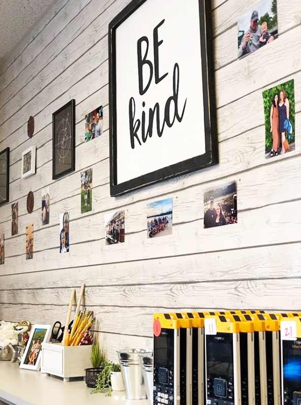 ReallyGoodStuff's tweet photo. CONGRATS π to our #RGSImagine contest winners for SHOW US YOUR ROOM π« - Kayla, Kimeon, and Nan! Tag us to show us your classroom ideas π‘ throughout the year and stay tuned π€ on https://t.co/EhgO6PNfeA for some amazing #classroomtransformation ideas coming SOON! https://t.co/0jdjPlaD16