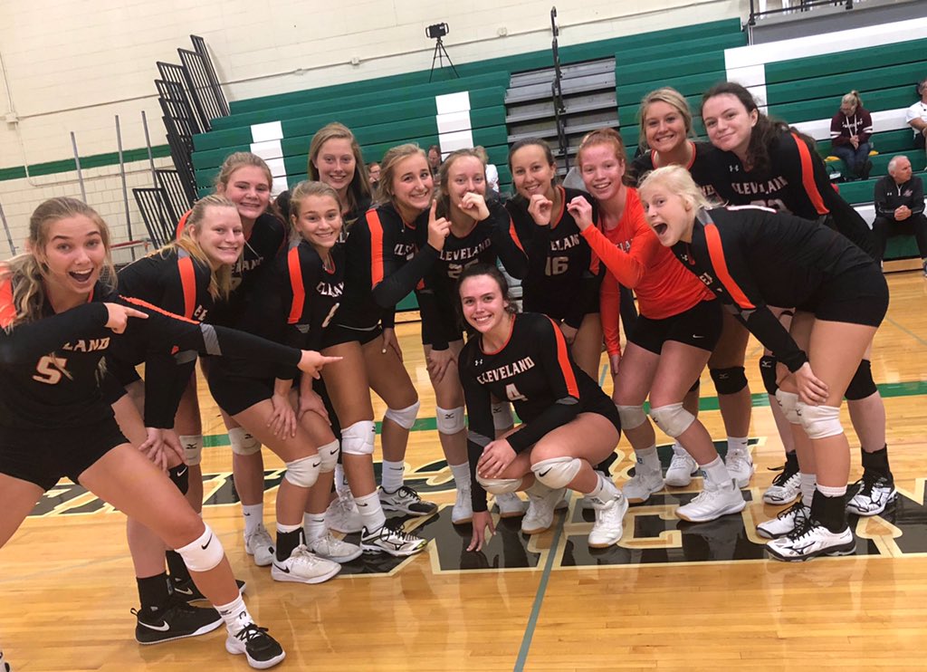 chsclippervb's tweet photo. Congratulations to McKenna Robb on her 1000th kill!! https://t.co/E8fA9YgNu5