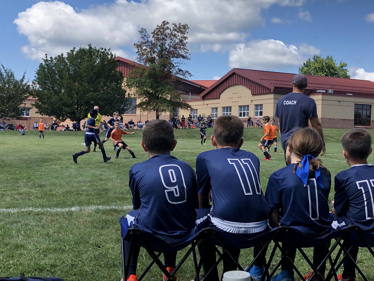 EPaCoachingEd's tweet photo. @EPAYouthSoccer #OpeningWeekend2019 the bench is ready for it too ⚽️⚽️ https://t.co/Xc8hddAQdr