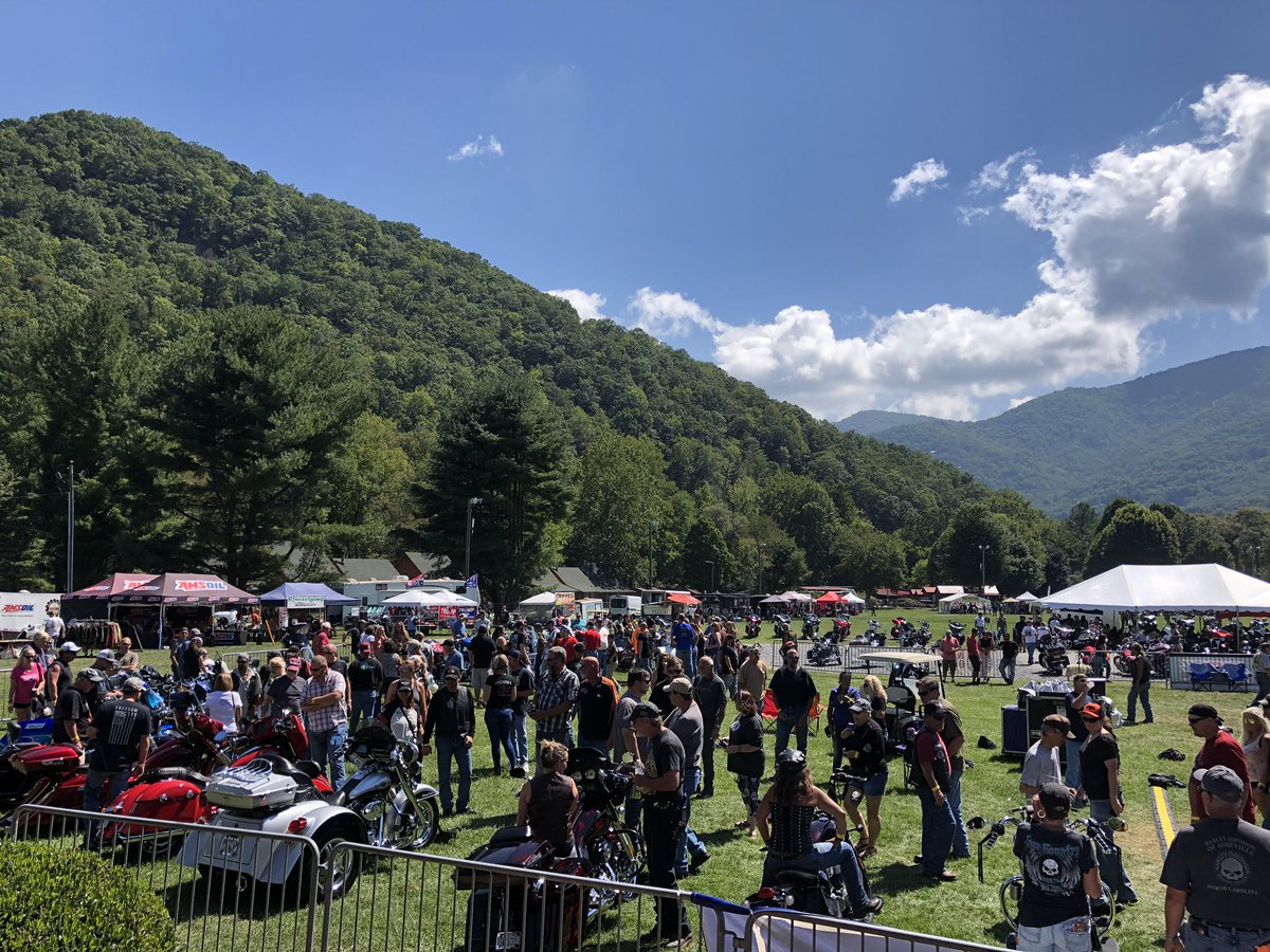 HandlebarCorral's tweet photo. Join us today and tomorrow far 17th annual fall thunder in the Smokies motorcycle rally in Maggie Valley North Carolina. September 6-8. https://t.co/HnhdkMxbIs https://t.co/bHTRbJwWSM