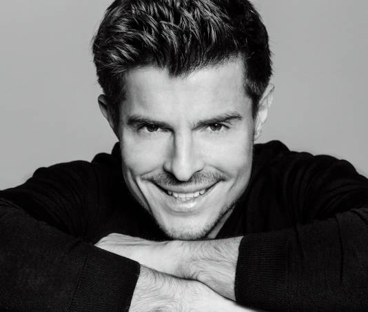 Connaissez vous  <a href="/vincentniclo/">Vincent NICLO</a> ?

    O U  I

Quelle est l'origine de Vincent Niclo ?
Où est né Vincent Niclo ?
Quel est l'âge de Vincent Niclo ?
Qui est le père de Vincent Niclo ?

   N O N 

Si vous souhaitez le connaitre :  ⤵️

culture.tv5monde.com/musique/biogra…