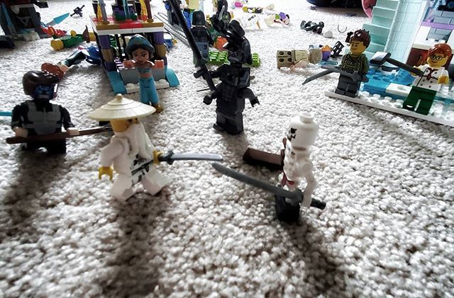 jfreake's tweet photo. The best way to pass time during a #Hurricane...a #LegoBattle with my #Daughter.
.
.
#NSStorm #Dorian #Halifax #Lego #FamilyTime #Ninja #Ninjago https://t.co/pB2zZ6hWO3