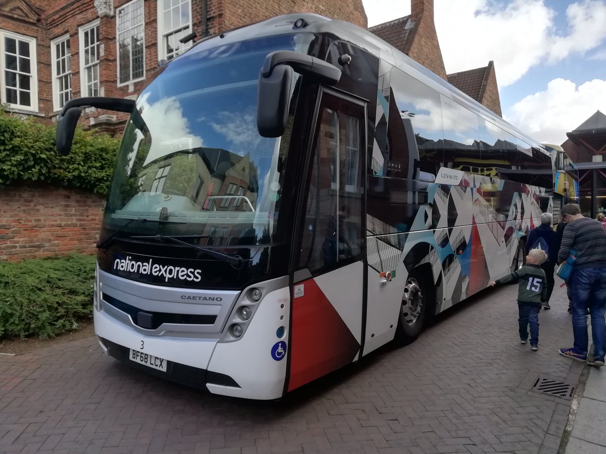 GouldthorpeAlan's tweet photo. A great afternoon @EYBuses #BigBusDay in #Hull this afternoon. A great selection of buses on display. Had a trip on an old open top bus around the city centre https://t.co/gBjZEQKkcm